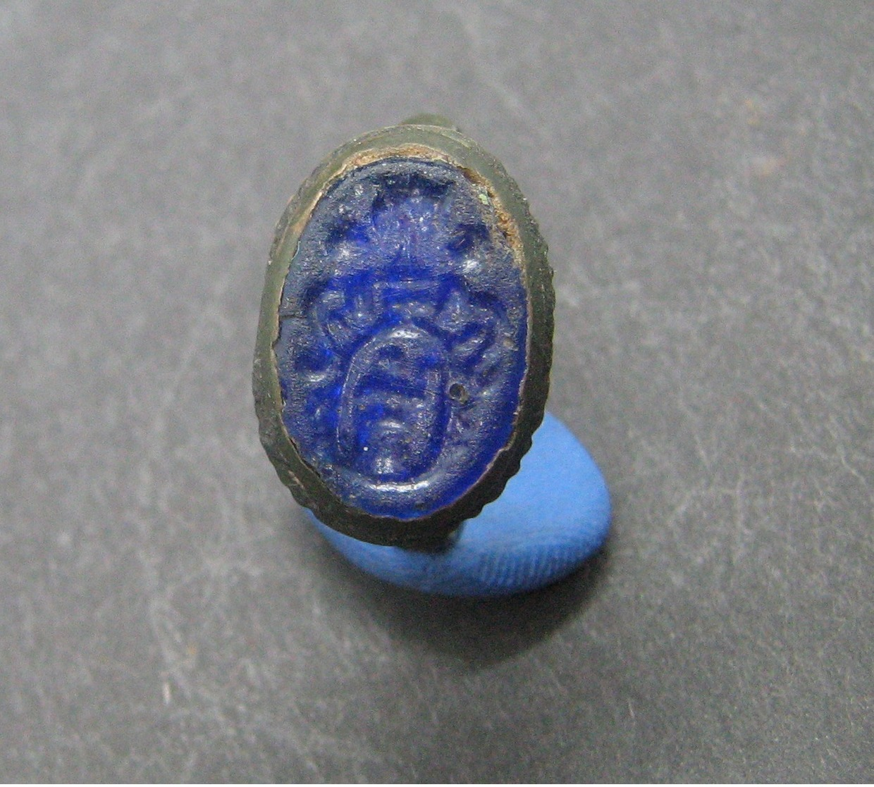 Medieval Ancient Bronze Ring Pseudogeraldic Seal 16-17 Century - Archéologie