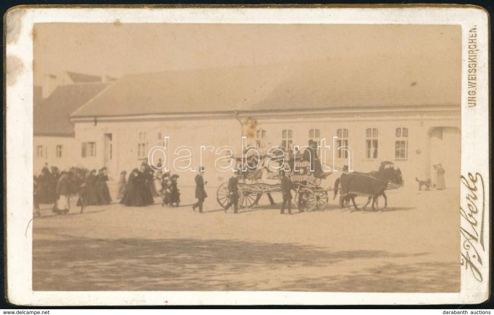 Cca 1900 Gyászmenet Vizitkártya Méretű Fényképen, Foltos, 6,5x11 Cm - Other & Unclassified