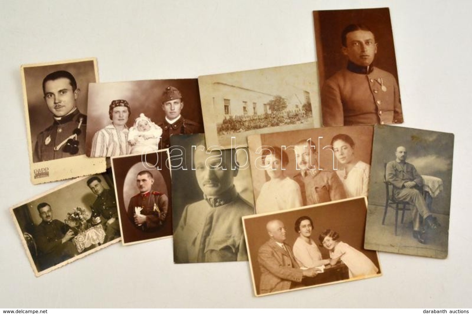 Cca 1916 Vegyes Fotó Tétel, Nagyrészt Katonafotók: Portrék, életképek, Stb., Közte Fogolytábori Levelezőlap Is, összesen - Other & Unclassified