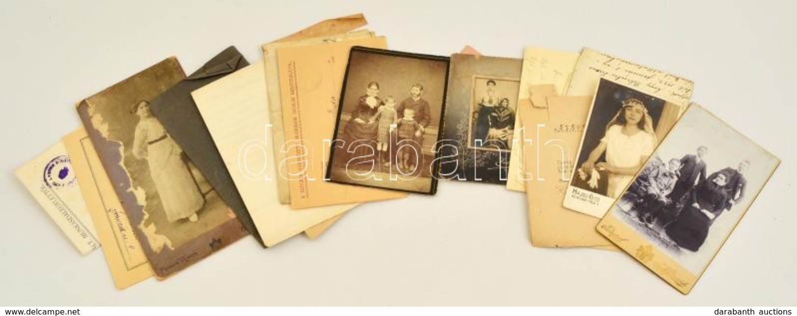 Cca 1900-1960 Vegyes Papírrégiség Tétel, Közte Fotók, Igazolványok, Levelek - Sin Clasificación