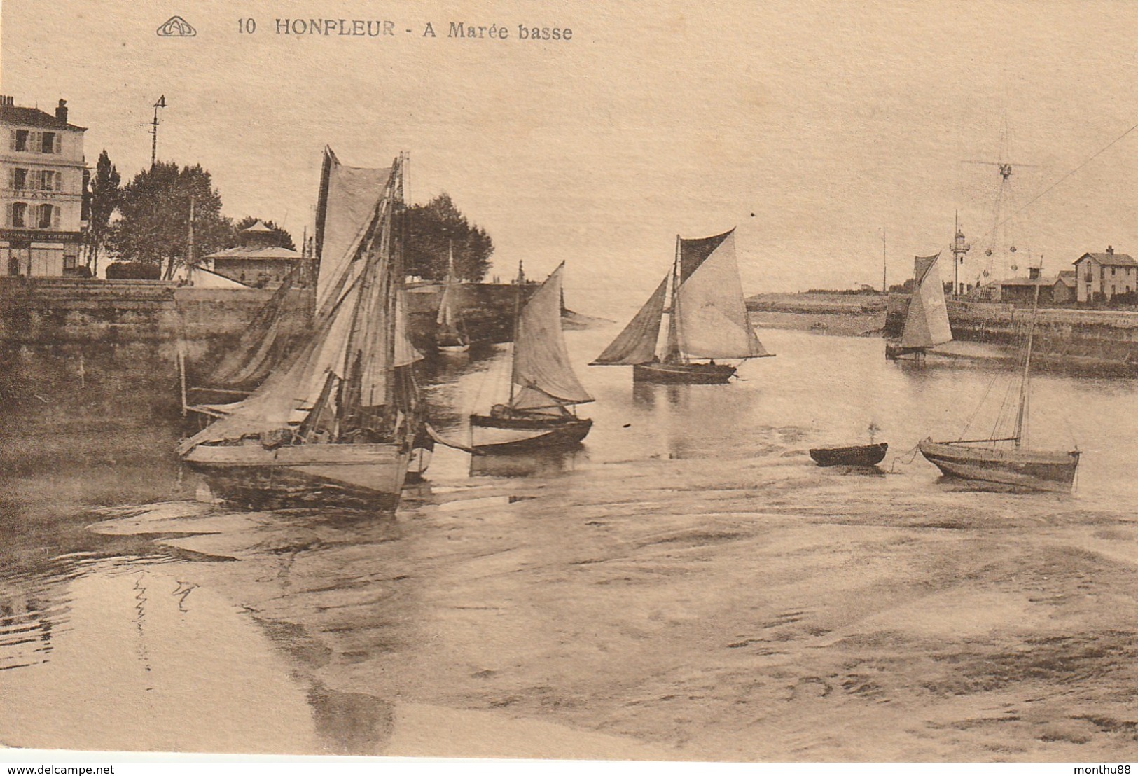 CPA 14 (Calvados) HONFLEUR / A MAREE HAUTE - Honfleur