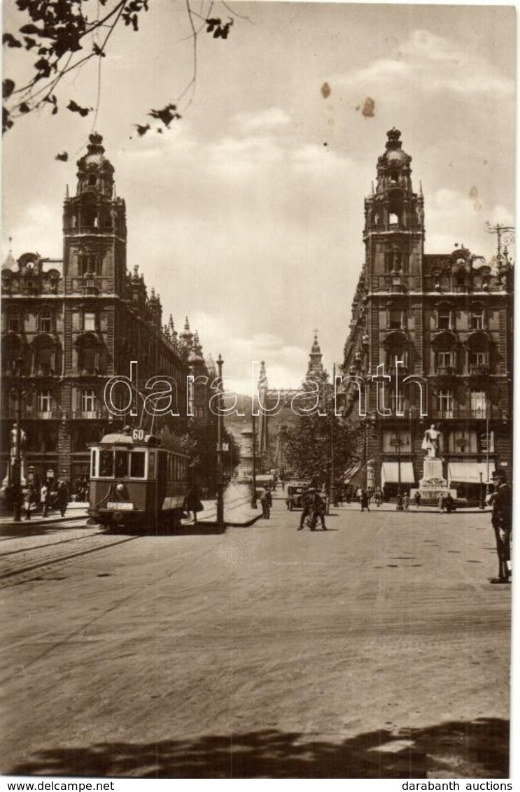 T2 Budapest V. Apponyi Tér (Ferenciek Tere), Klotild Paloták, Villamos, Motorkerékpár, Motorbicikli, Automobil, Fehér Jó - Non Classés