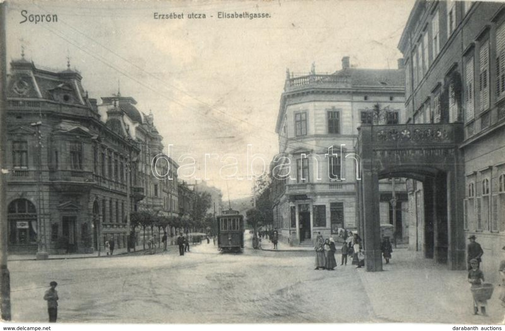 T2/T3 1906 Sopron, Erzsébet Utca, Villamos, Mayer. Frigyes üzlete (kis Szakadás / Small Tear) - Unclassified