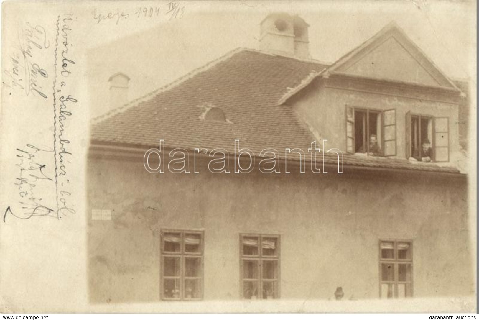 * T2/T3 1907 Eperjes, Presov; Kossuth Lajos Utca Galambdúcz-ház, Két Joghallgató Diák Az Ablakban / Street View, Two Law - Ohne Zuordnung