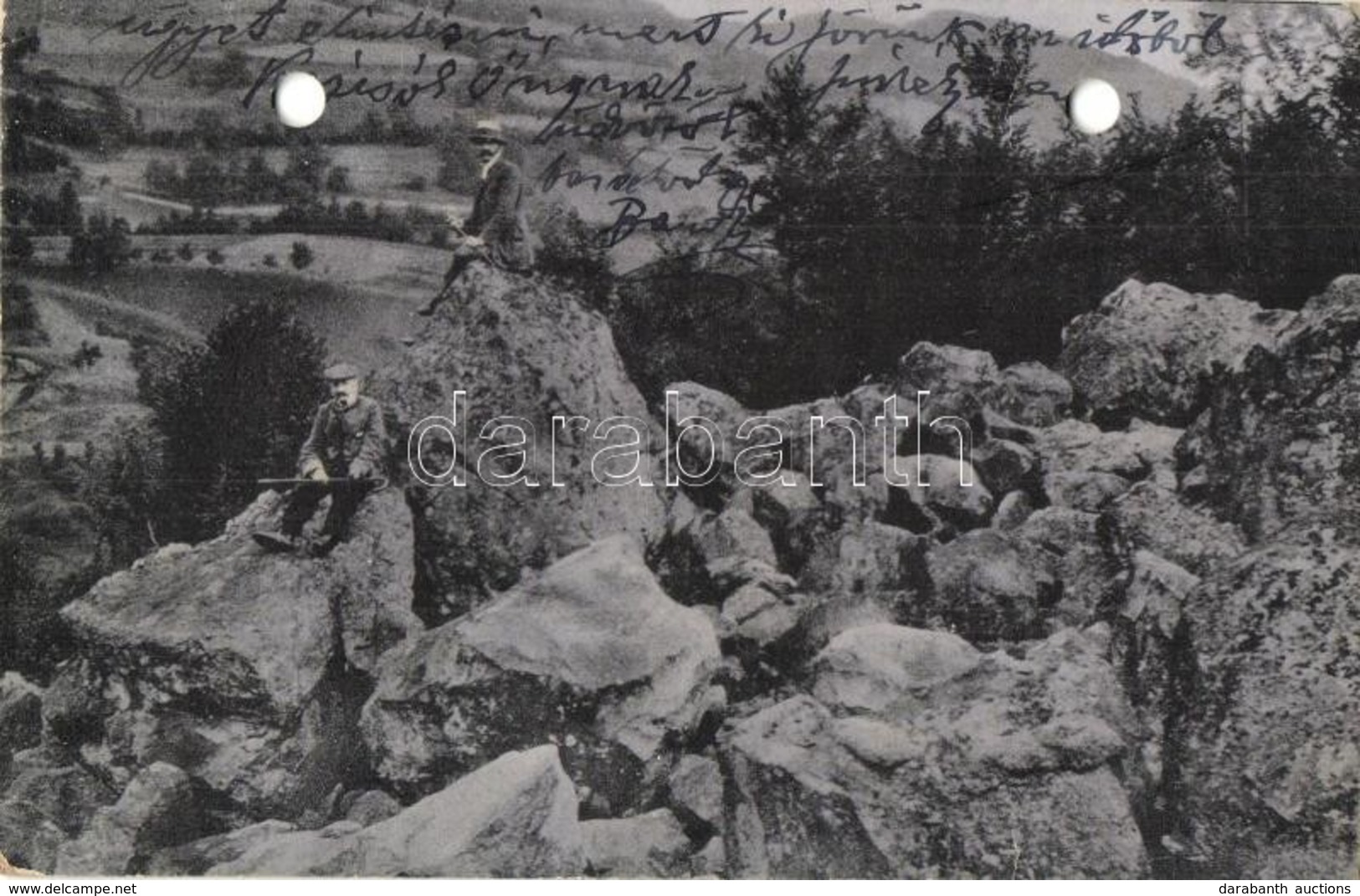 * T4 Vihnyefürdő, Vyhnye; Kőtenger, Kirándulók. Kiadja Herzog M. / Rock Climbing, Hikers (lyukasztott / Punched Holes) - Non Classés