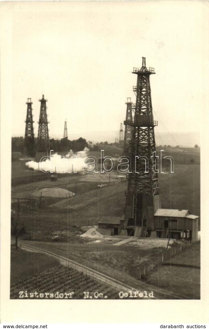 T2 Zistersdorf, Oelfeld / Oil Field, Oil Plant. Verlag J. Bessert's Nfg. Fr. Binder - Unclassified