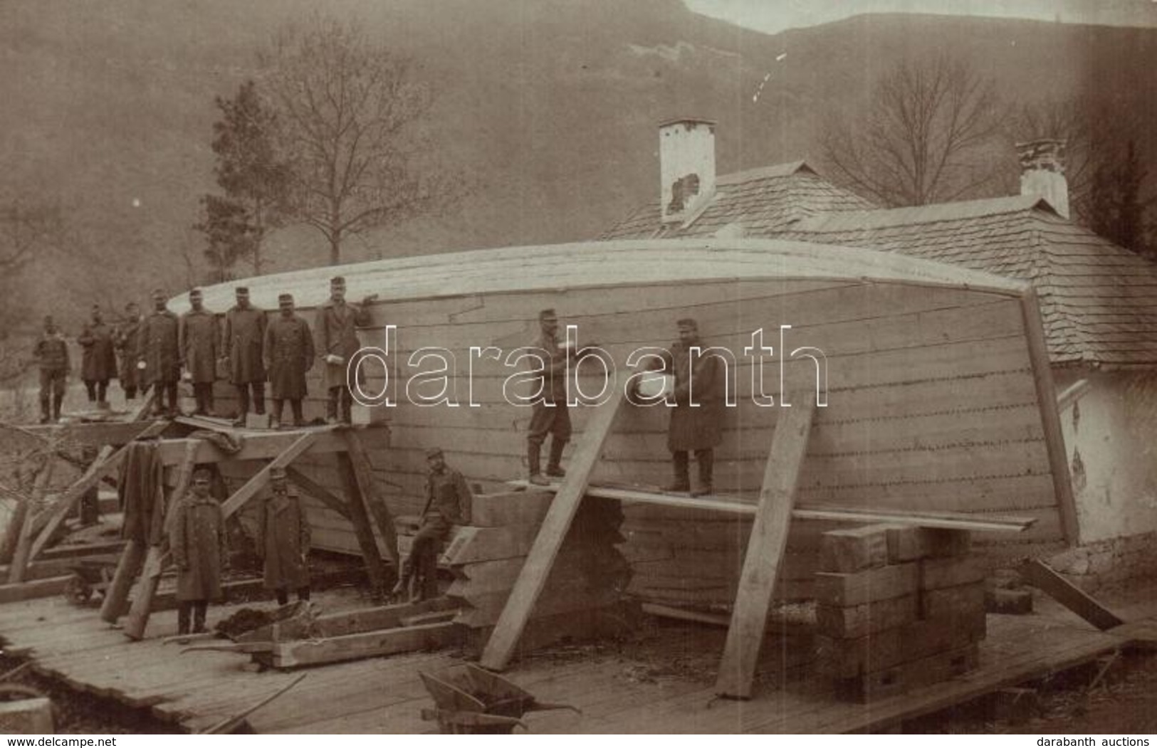 ** T2 Első Világháborús Osztrák-magyar Katonai Lap. Katonák Egy óriás Ponton Elem (hajóhíd) Elkészítése Közben / WWI K.u - Ohne Zuordnung