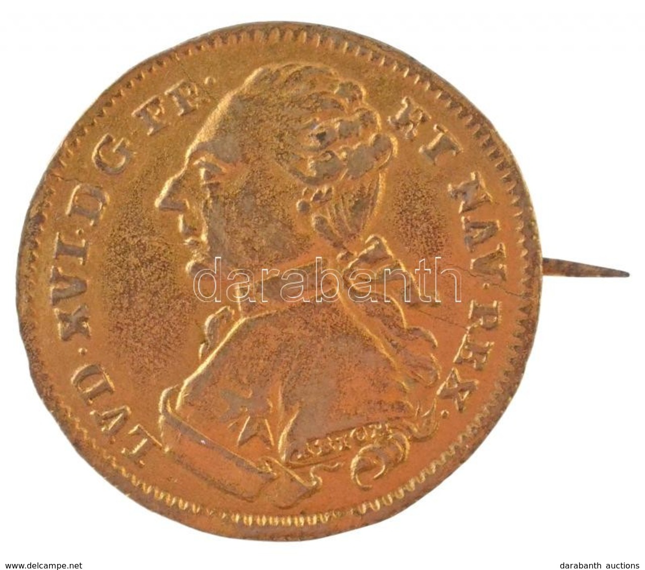 Franciaország ~1790. 'XVI. Lajos' Sárgaréz Zseton Jelvénnyé Alakítva (23mm) T:2,2-
France ~1790. 'Louis XVI' Brass Jeton - Ohne Zuordnung