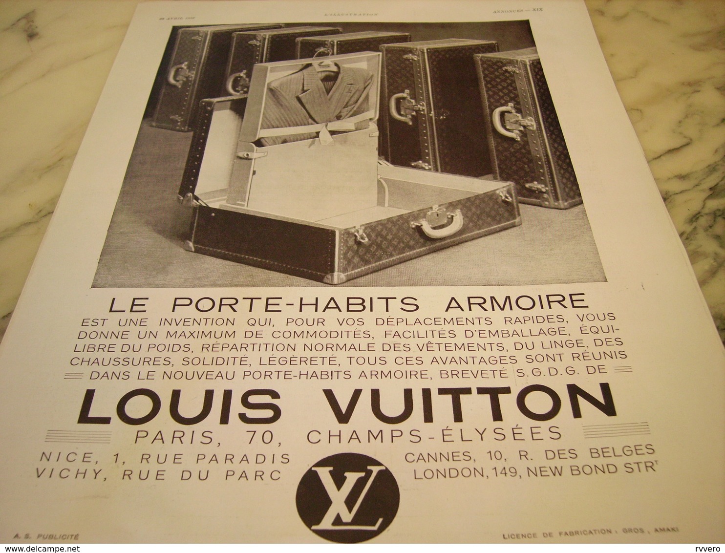 ANCIENNE PUBLICITE PORTE HABIT ARMOIRE  LOUIS VUITTON  1932 - Autres & Non Classés