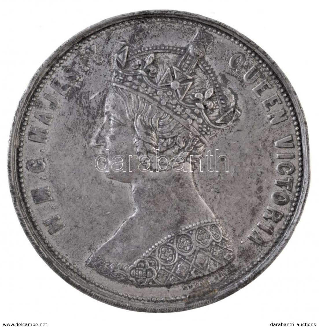 Nagy-Britannia 1862. 'Viktória Királynő / Londoni Világkiállítás' ón Emlékérem. Szign.: Ottley (33,28g/53mm) T:2,2- Ph.  - Ohne Zuordnung