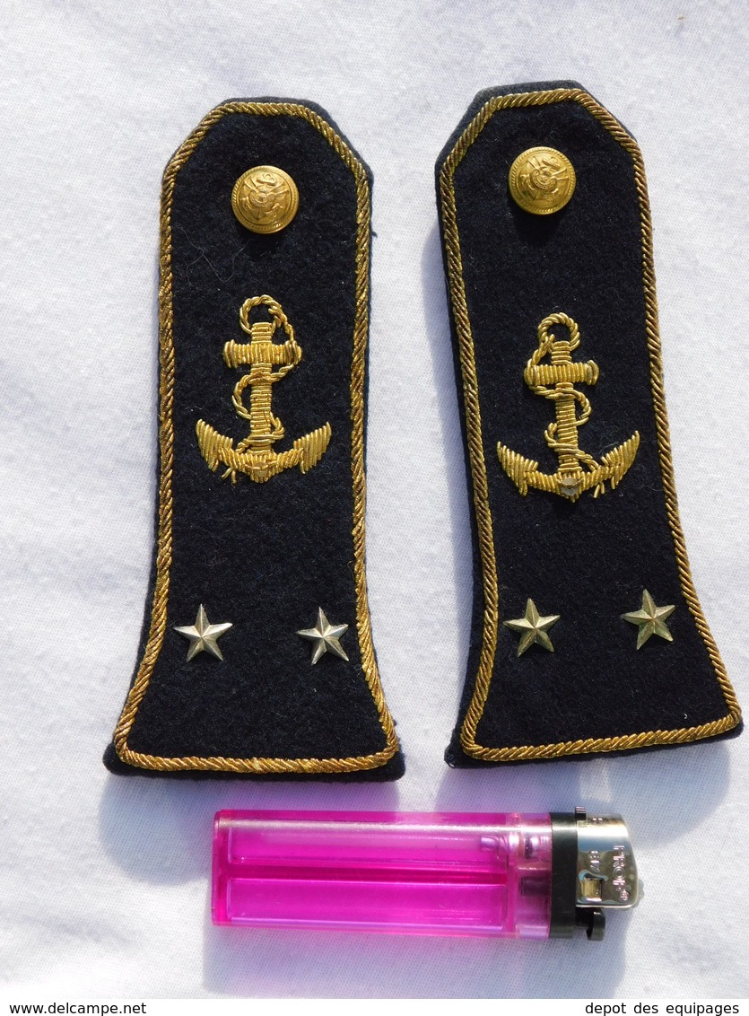 TRES BELLES ANCIENNES EPAULETTES CONTRE AMIRAL  MARINE NATIONALE . - Uniformes