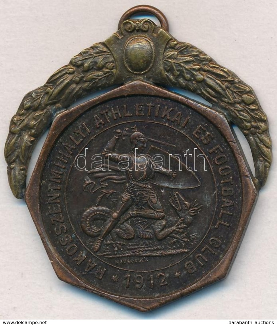 1912. 'Rákosszentmihályi Athletikai és Football Club' Fém Sportérem Koszorúval és Füllel, 'NEUBERGER' Jelzéssel (44x48mm - Ohne Zuordnung