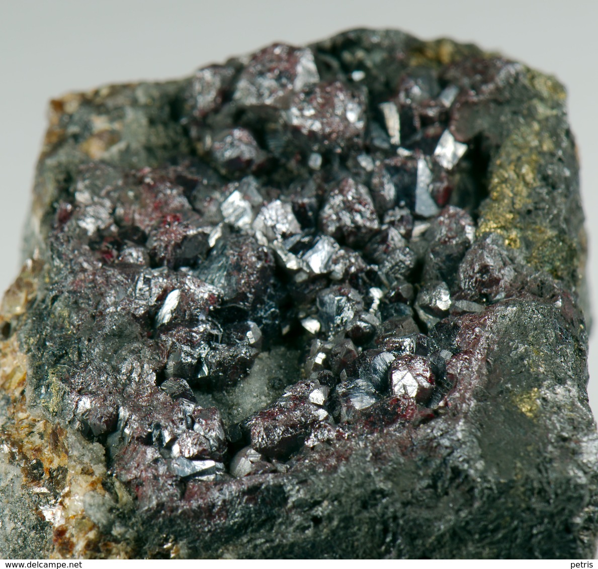 Mineral - Proustite (Uchucchacua Mine, Oyón Province, Lima Department  Perù) - Lot. 5 - Minéraux