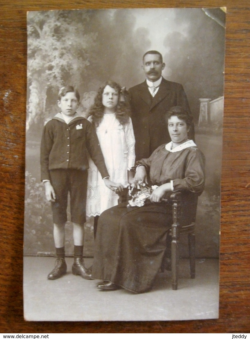 Zeer Oude Foto  Postkaart     Van Een Familie  Door Fotograaf     LEYSSENS  LOUVAIN - Anciennes (Av. 1900)