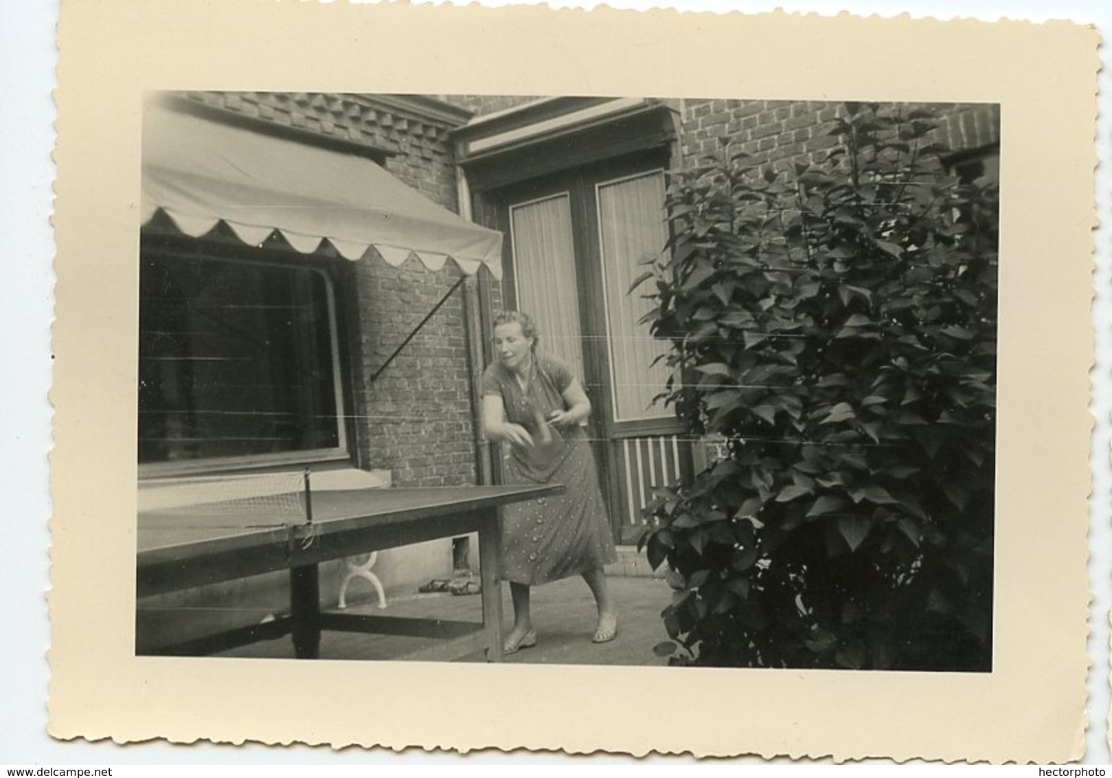 FEMME Woman PING PONG Snapshot Amateur 50s - Personnes Anonymes