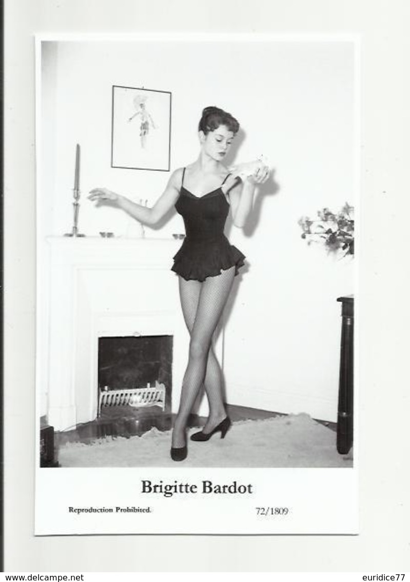 BRIGITTE BARDOT - Film Star Pin Up PHOTO POSTCARD - 72-1809 Swiftsure Postcard - Artistas