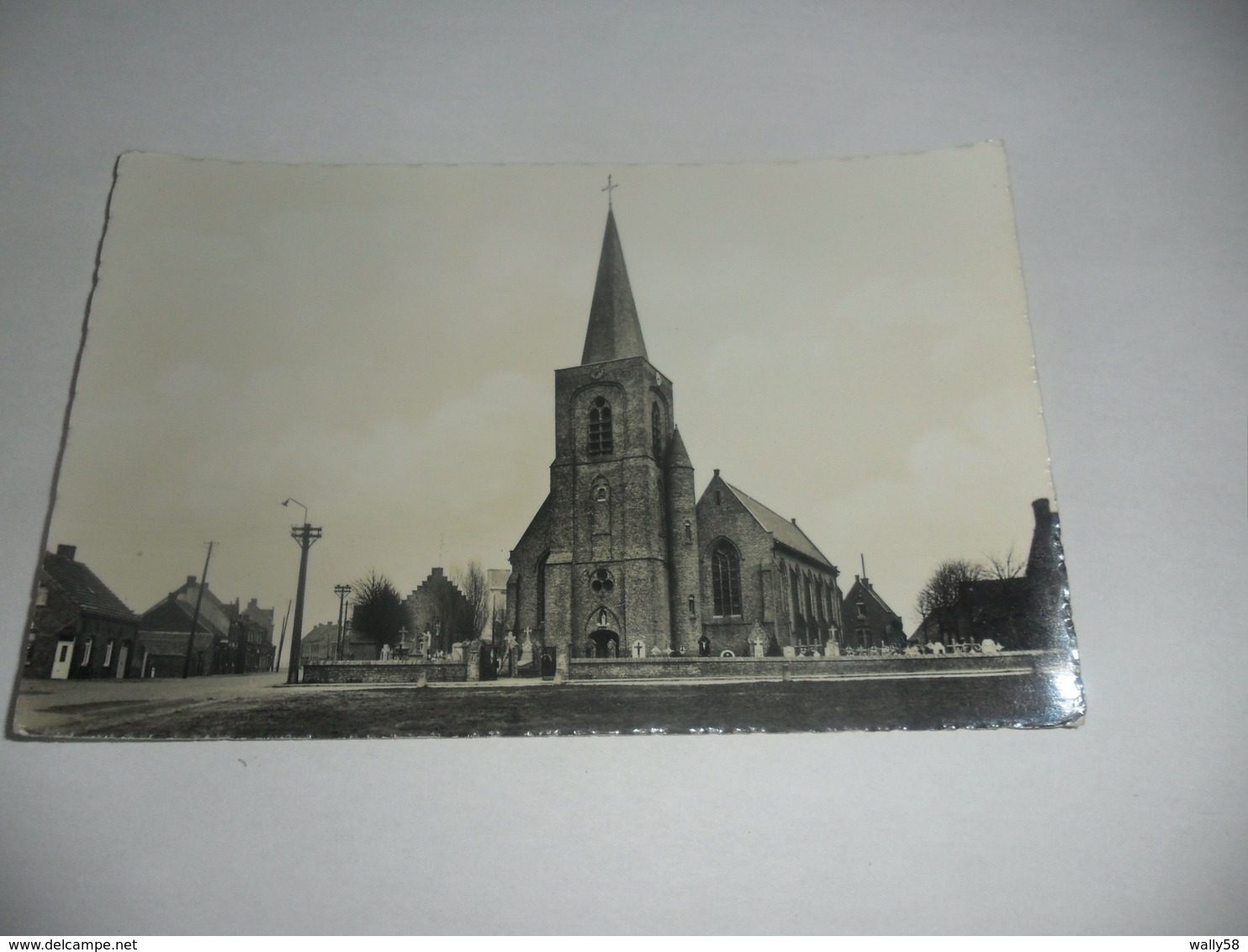 Diksmuide:nieuwkapelle Kerk En Marktplein En Nieuwstraat - Diksmuide