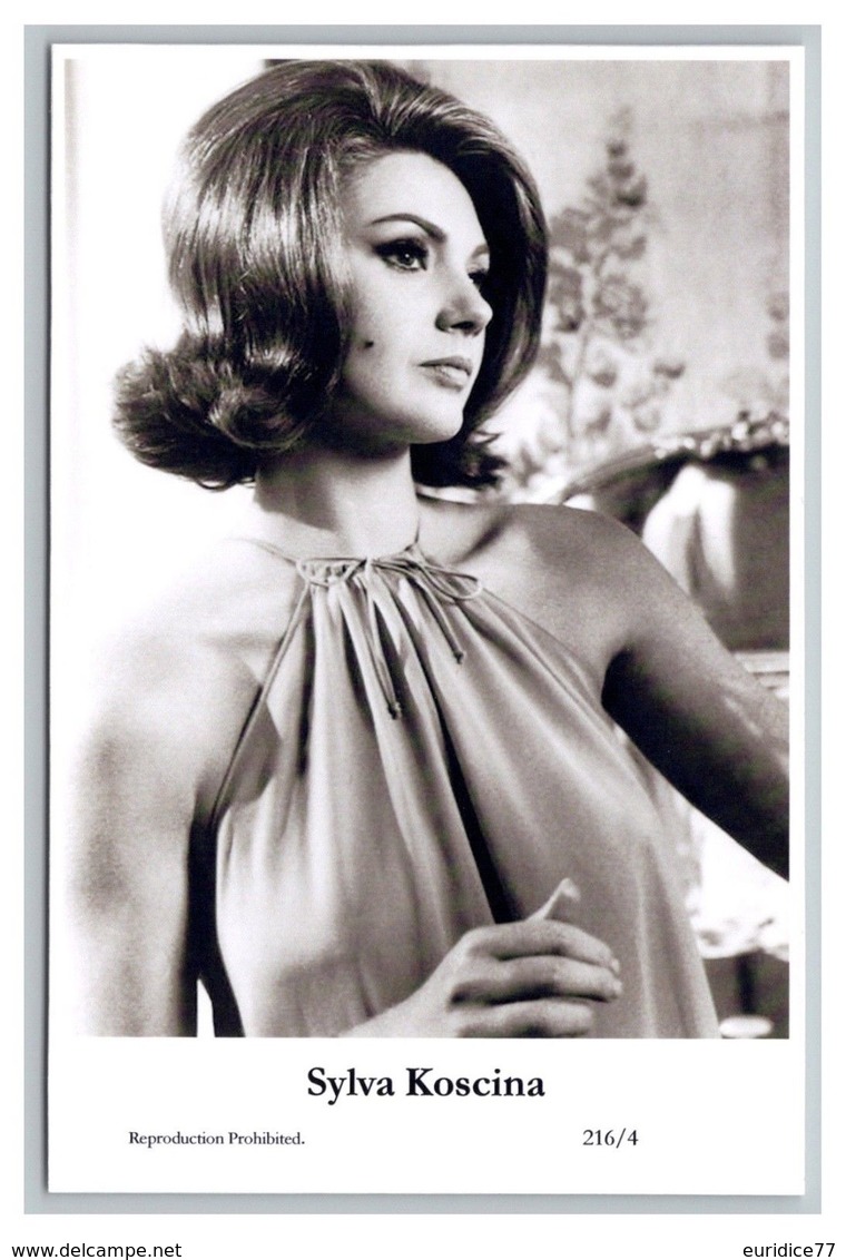 SYLVA KOSCINA - Film Star Pin Up PHOTO POSTCARD - 216-4 Swiftsure Postcard - Artistas