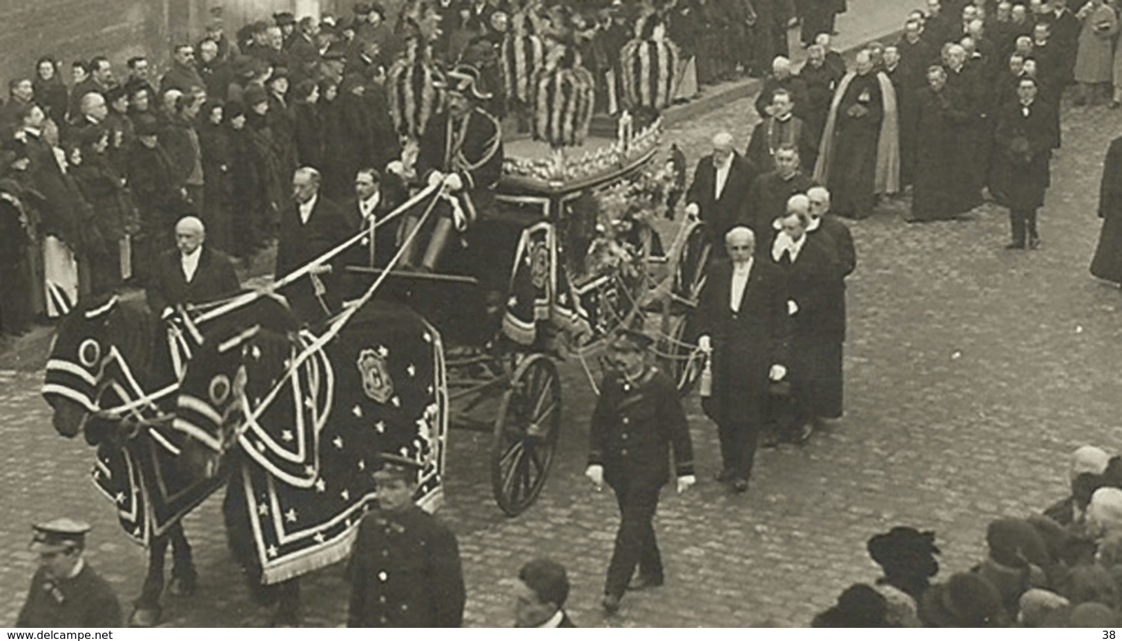 AMIENS Carte Photo  ENTERREMENT Presence Monseigneur LECOMTE - Amiens