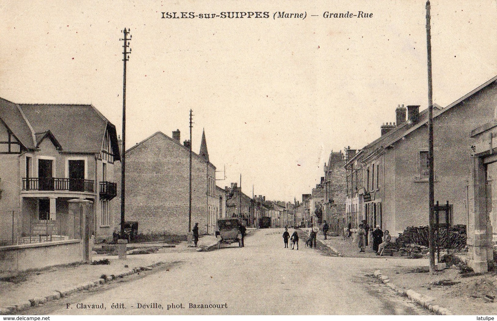 Isles-sur-Suippes  51   La Grande Rue -Animée-Voiture Et Epicerie-Tabac - Autres & Non Classés