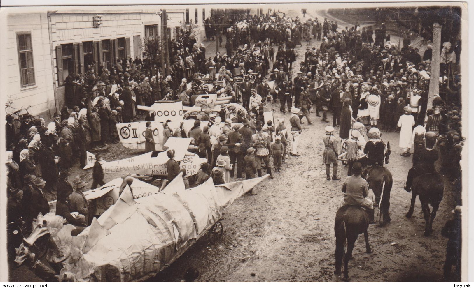 SL888A  --   CARNEVAL  ~~  MIT DEUTSCHE AVION, HACKENKREUZ  ~~  REAL PHOTO PC - Slovenia