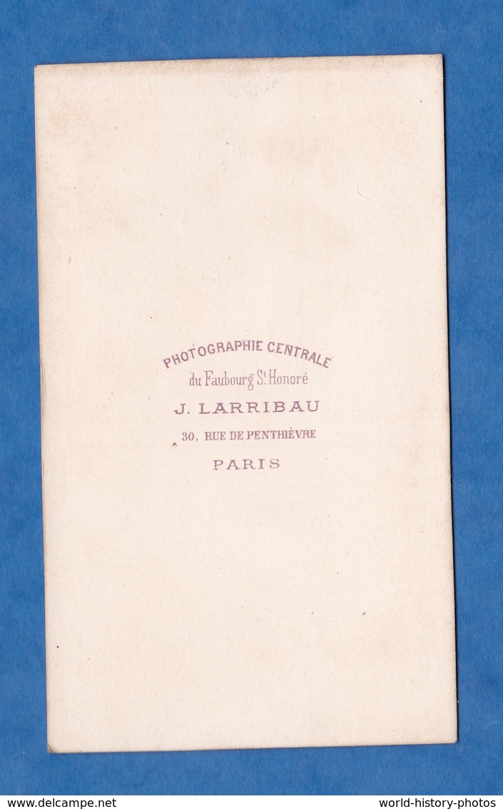 Photo CDV Vers 1870 - PARIS - Portrait Notable à Identifier , Chapeau Haut De Forme & Canne - Photographe J. Larribau - Anciennes (Av. 1900)