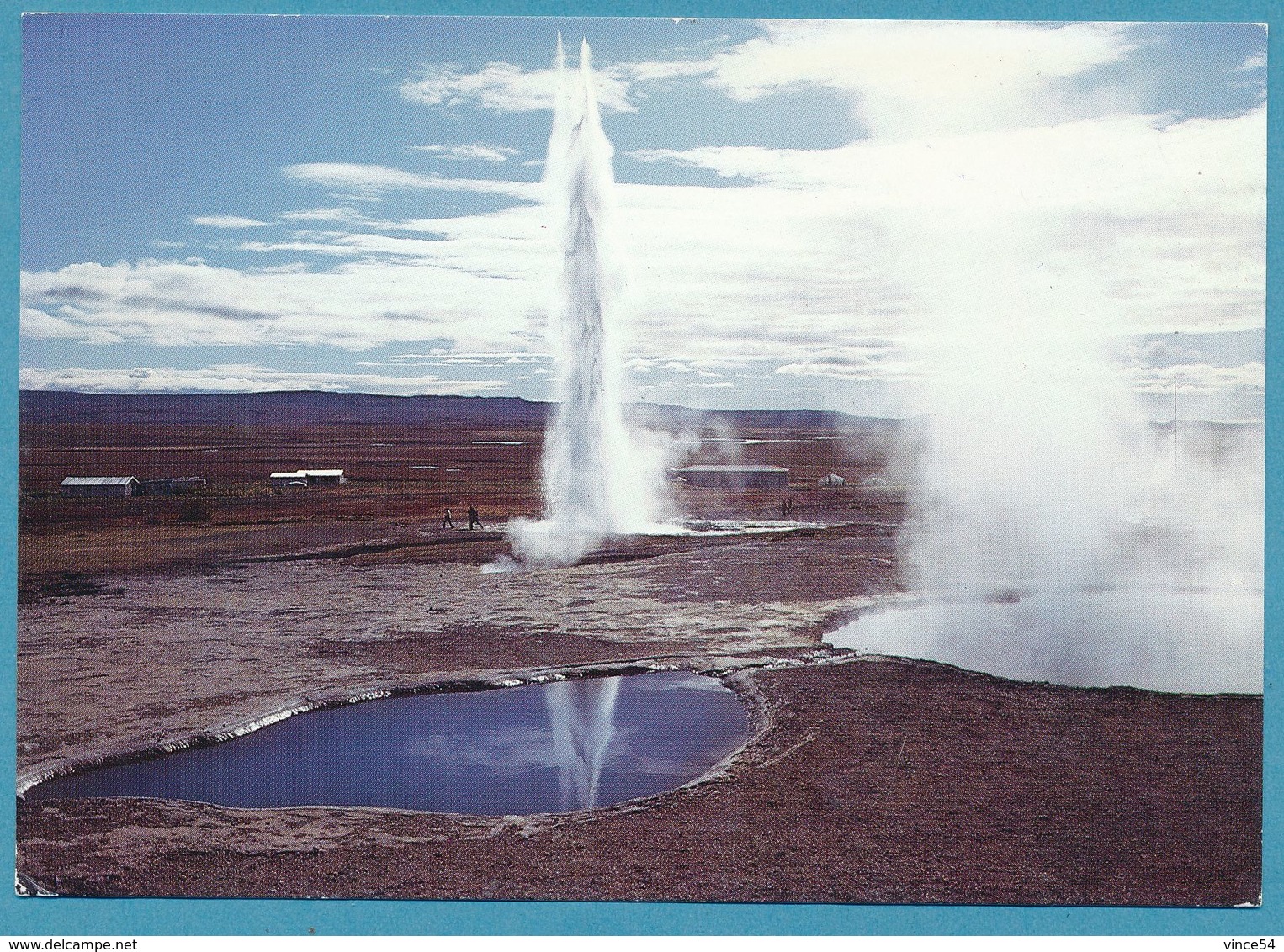 Apart From The Great Geysir Strokkur - Beau Timbre Nice Stamp - Islande