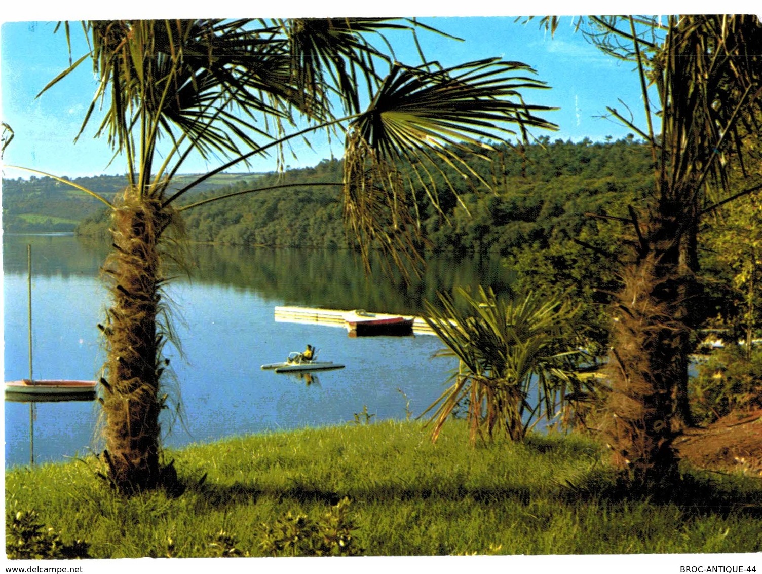 LOT N°805 - LOT DE 20 CARTES DU BARRAGE ET LAC DE GUERLEDAN