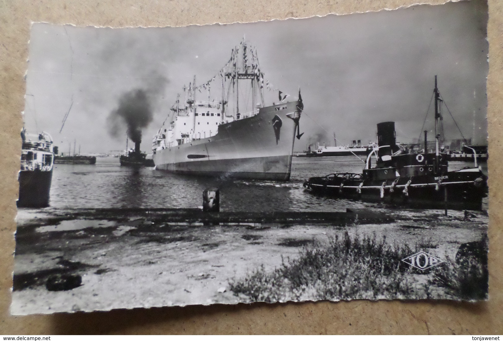 DUNKERQUE - Arrivée Au Port Le Douaisien - Bateau, Navire, Remorqueur (59 Nord ) - Dunkerque