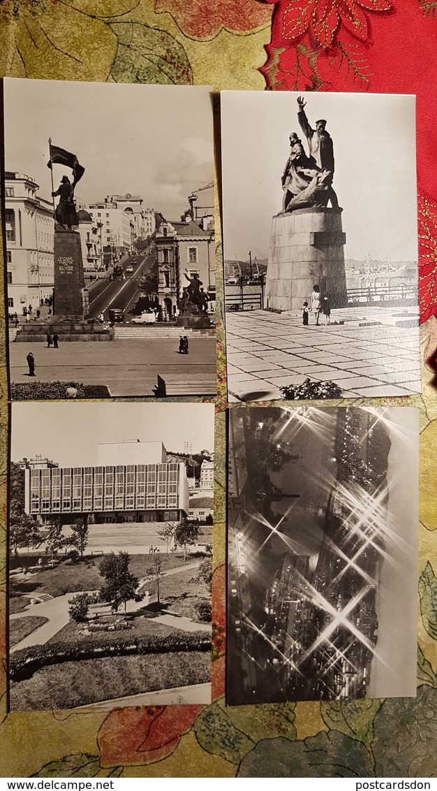 RUSSIA . Vladivostok  - Old USSR Postcard Lot  - 11 PCs 1981 Lenin Monument - Russie