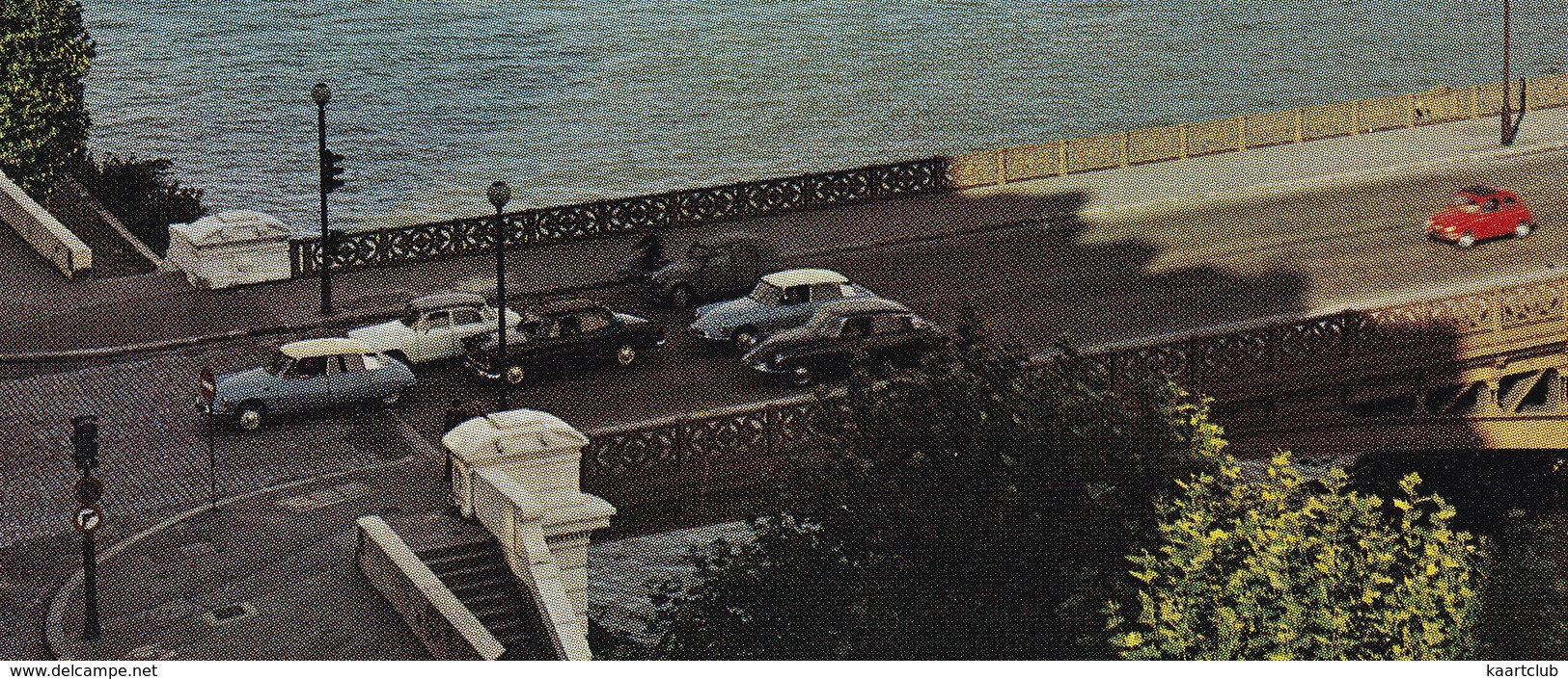 Paris: 3x CITROËN DS, 2CV, SIMCA ARIANE, ARONDE, FIAT 500 - La Tour Eiffel Et La Seine - Toerisme