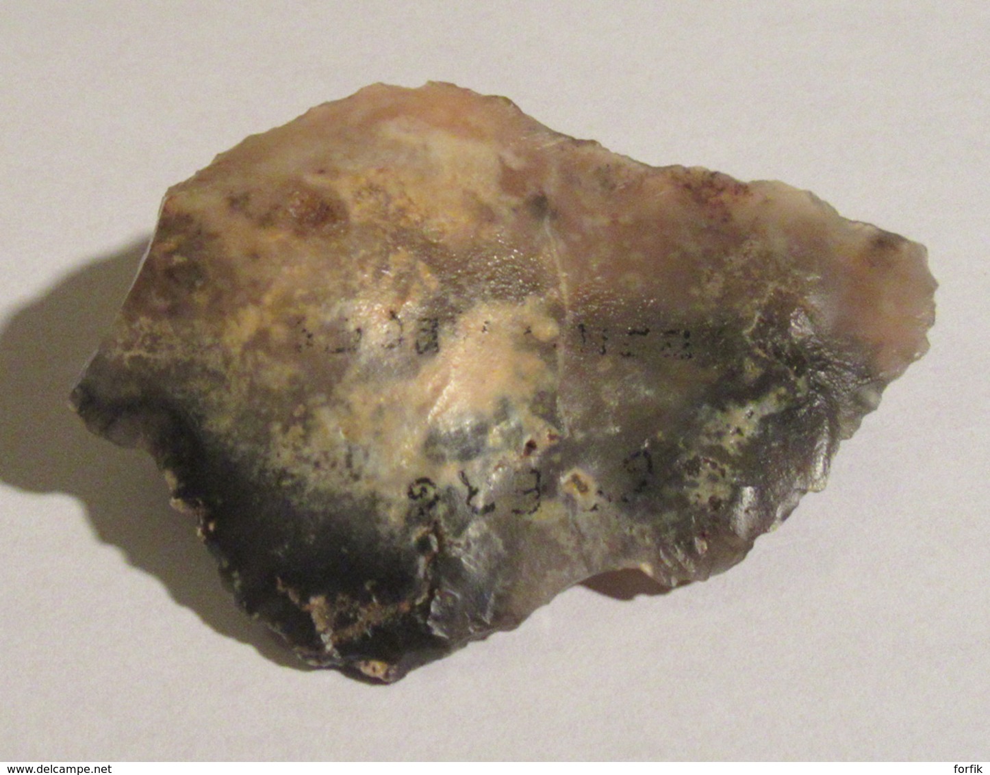 Joli Silex Taillé / Pointe Atérienne Sahara - Paléolithique Supérieur à Néolithique  - 6,5 X 4,7 Cm Environ / 32,7 Gr - Archeologie