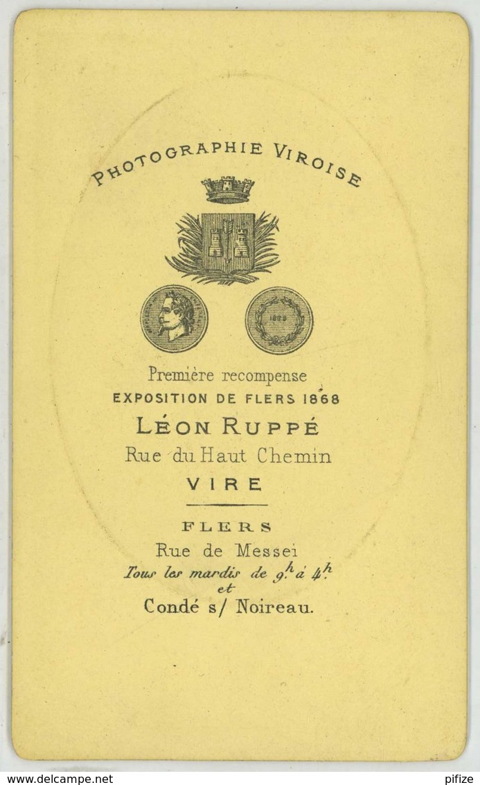 CDV Militaire Circa 1880 Léon Ruppé à Vire Et Flers . Marin . "Bretagne" Sur Le Bachi . - Anciennes (Av. 1900)