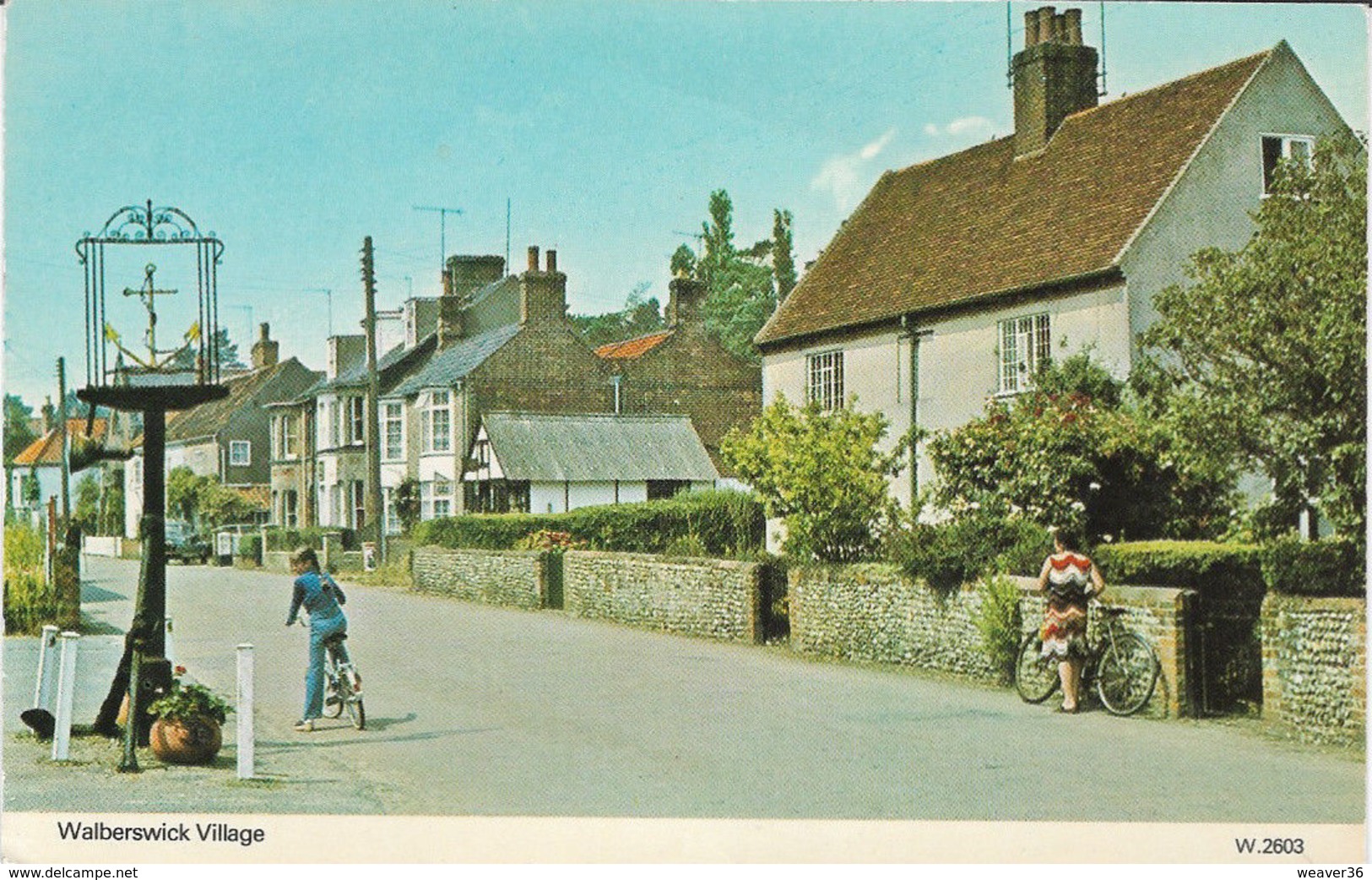 WALBERSWICK Village. Posted 1982. (Dennis Productions W2603) [P0087/1D] - Other & Unclassified