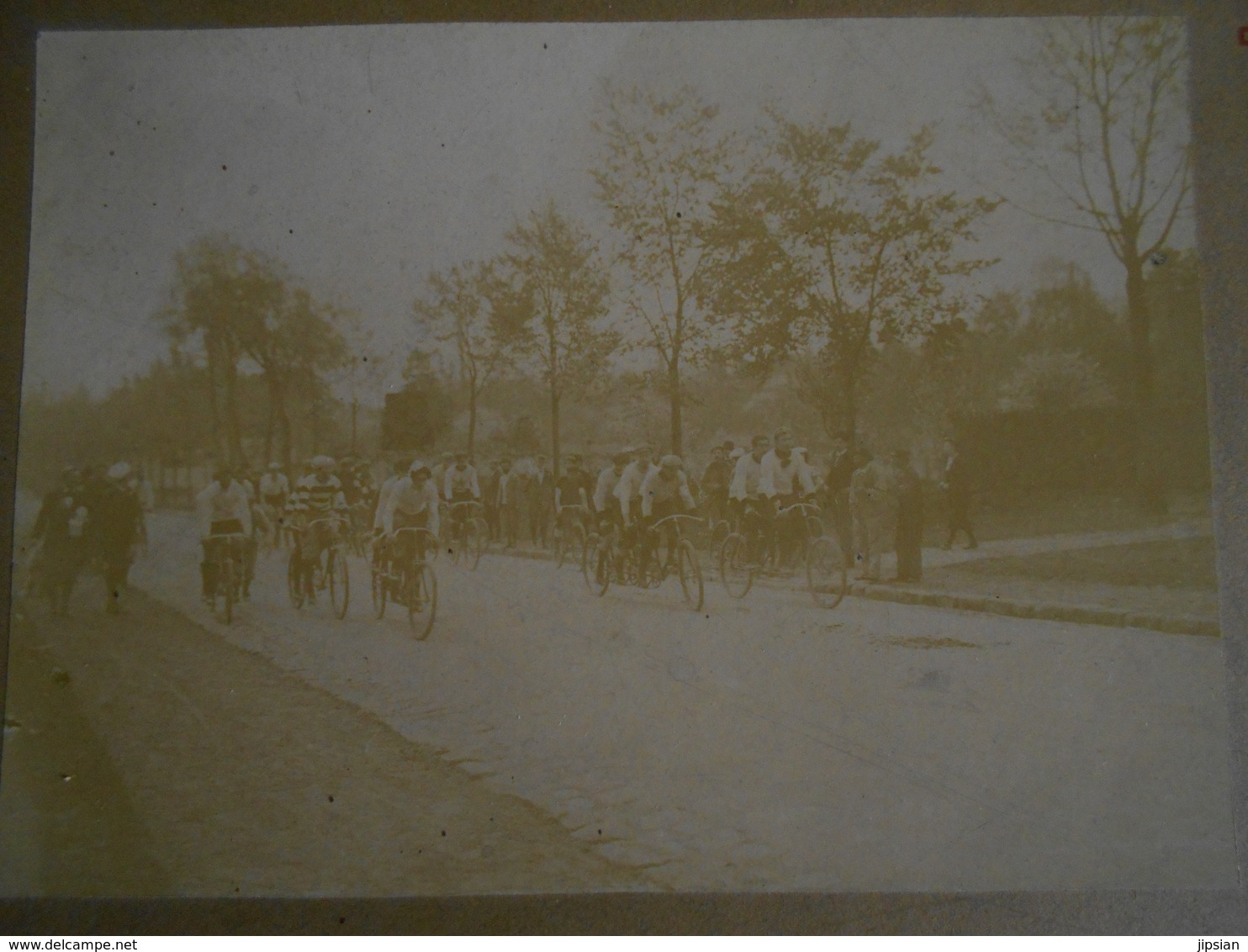 Photo Originale Course Cycliste Mai 1894 Avec Tandem Et Triplette Photographie Raffaele Le Photographe Cycliste ----  KX - Cyclisme