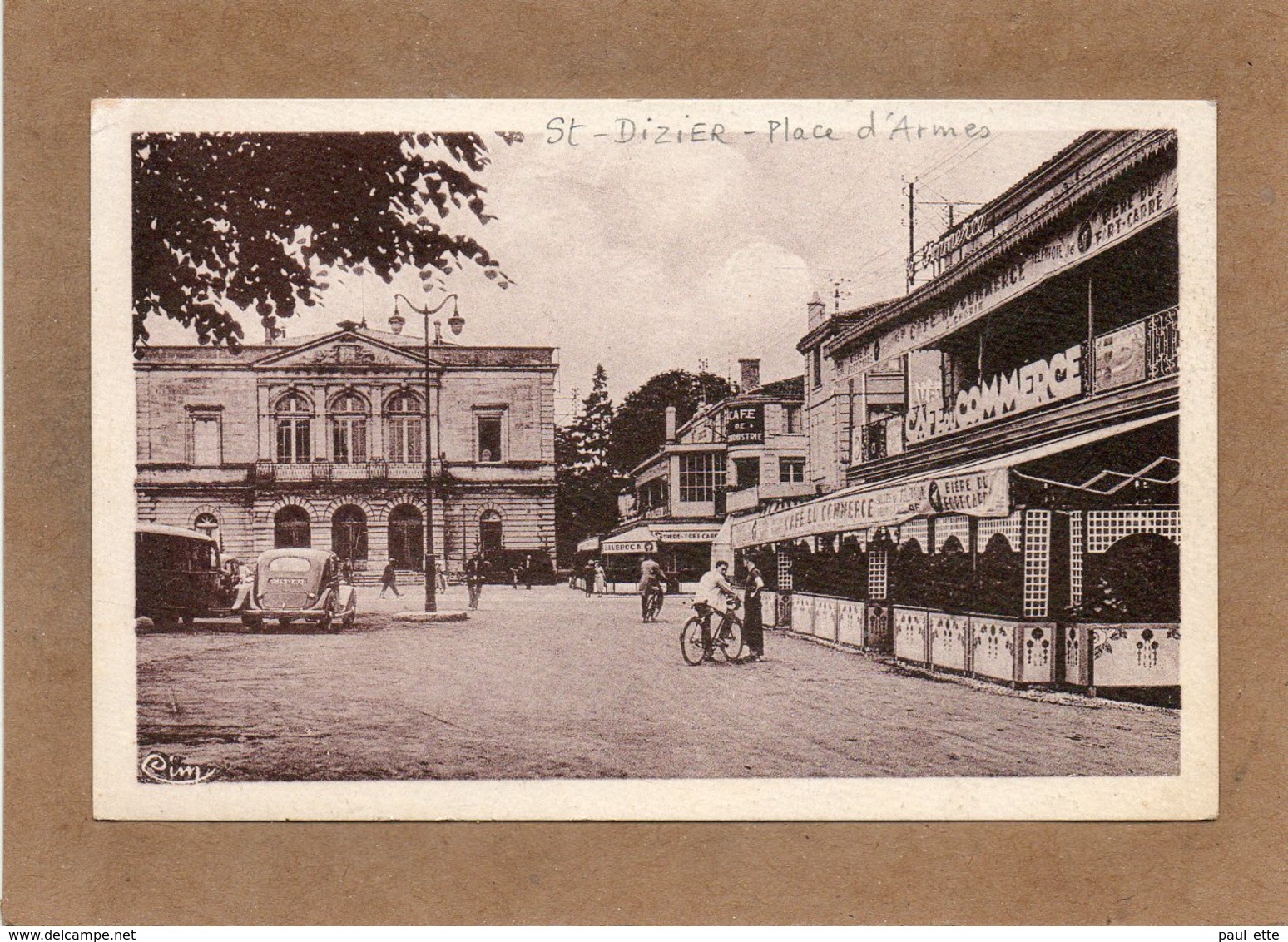 CPA - SAINT-DIZIER (52) - Aspect Du Café-Brasserie Du Commerce De La Place D'Armes En 1949 - Bière Du Fort-Carré - Saint Dizier