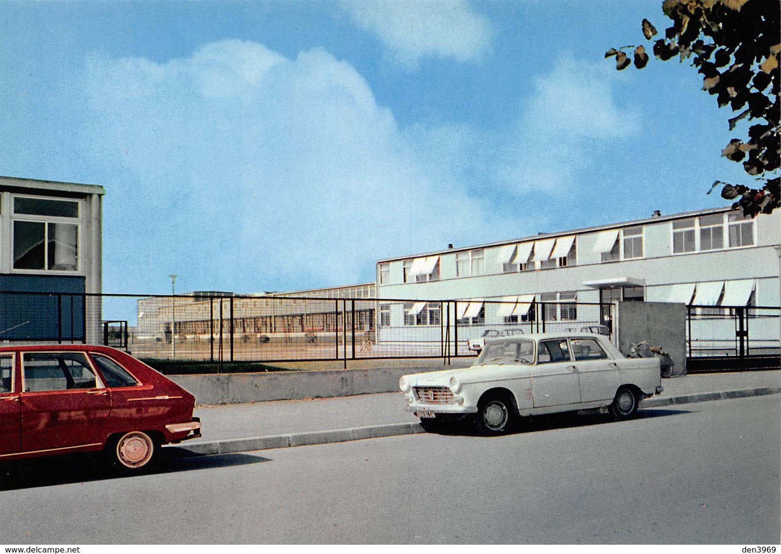 Jarny - Lycée Jean Zay - Architecte Bayen, Waville - Automobiles - Jarny
