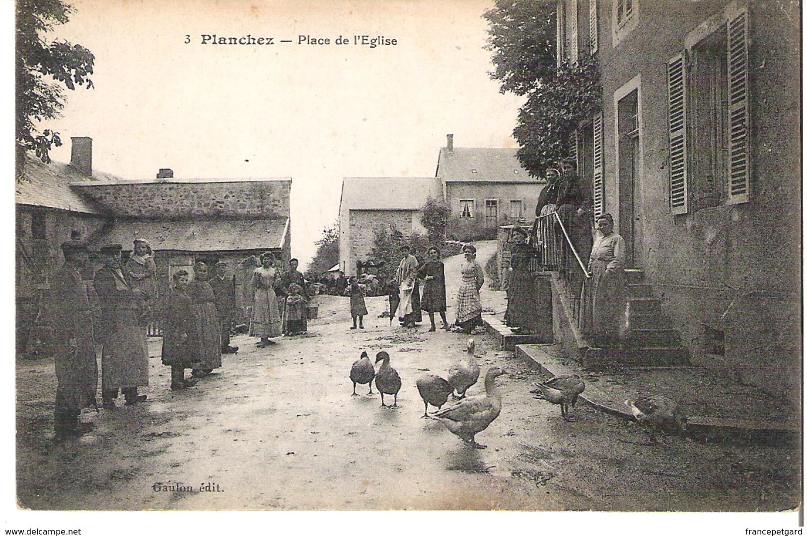 PLANCHEZ    Place De L'Eglise - Autres & Non Classés