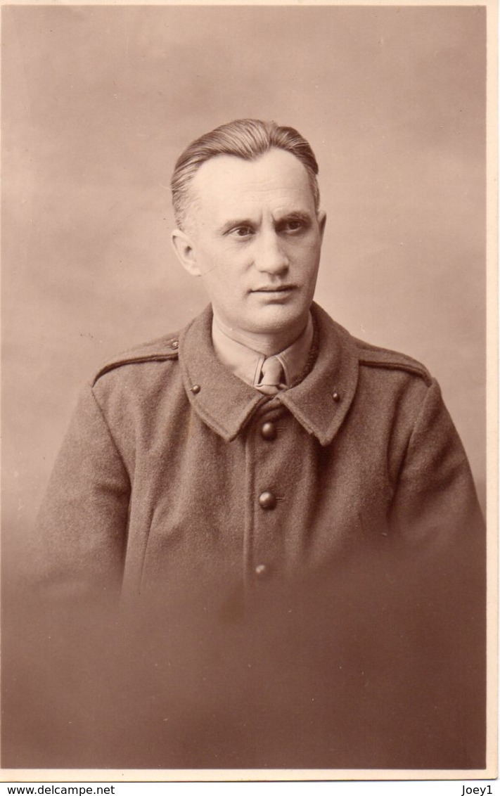 Photo Cp Portrait D Un Prisonnier Au Stalag Juin 1942 - Krieg, Militär