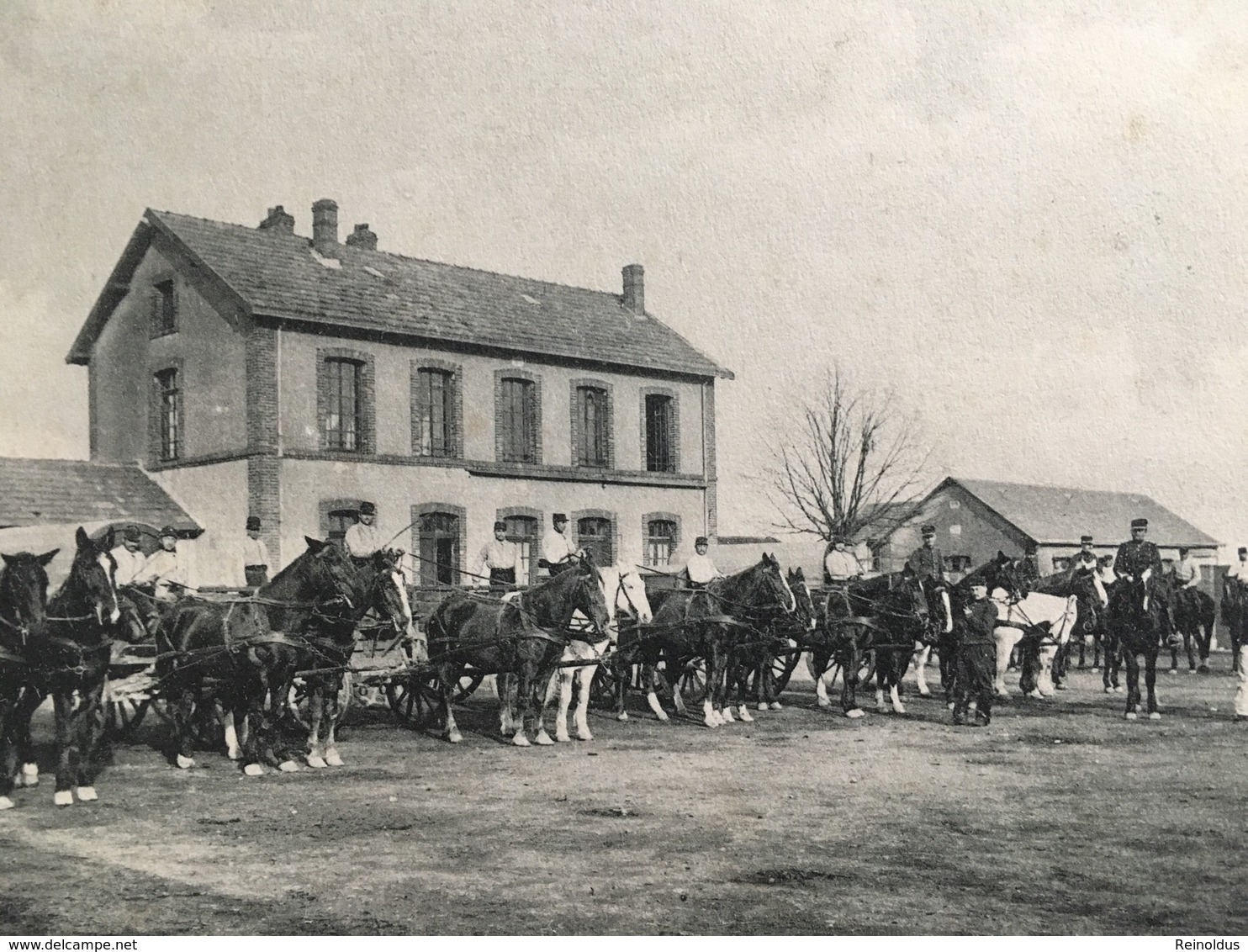 AK Chartres 6: 4e Escadron Du Train Le Depart Pour La Manoeuvre - Regiments