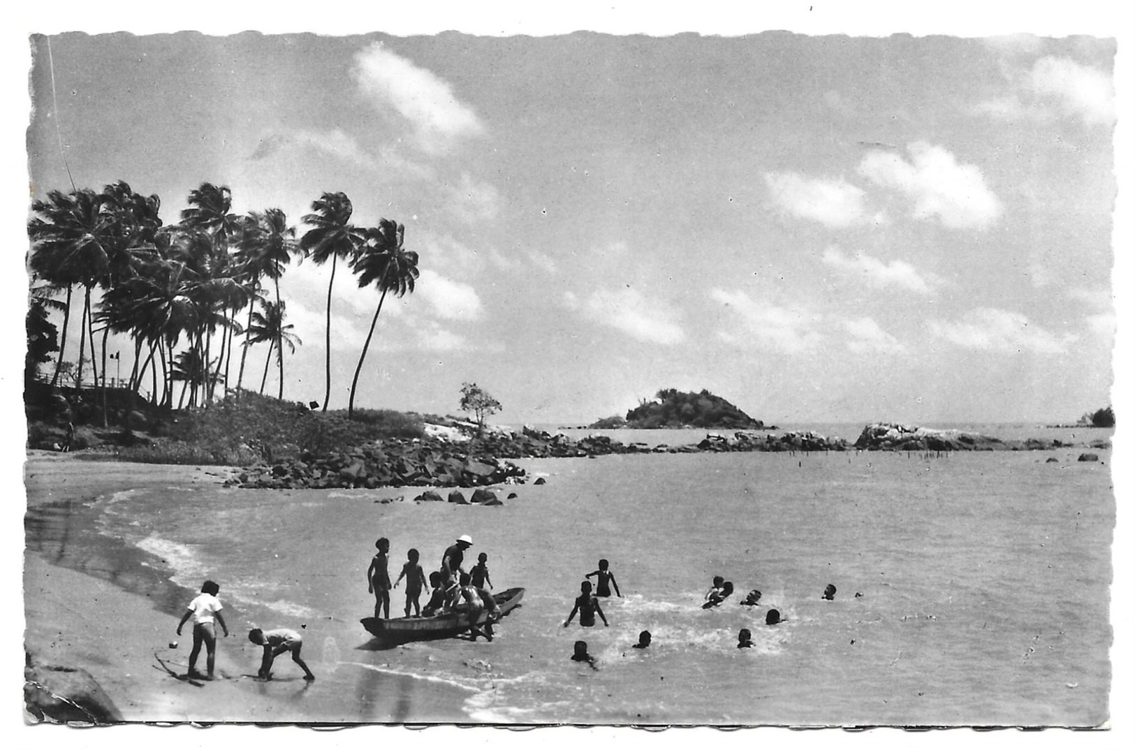 Cayenne Joyeuses Vacances Sur La Plage De Montabo - Cayenne