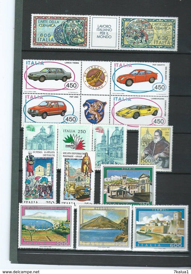 ITALIE, Lot De Neufs ** Sur 5 Pages, Cote 146 €. - Collections (sans Albums)