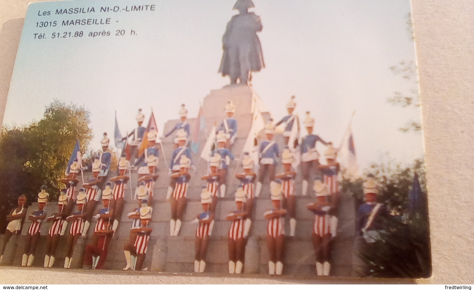 CARTE POSTALE MAJORETTES LES MASSILIA FANFARE MARSEILLE 13 BOUCHES DU RHONE - Musique