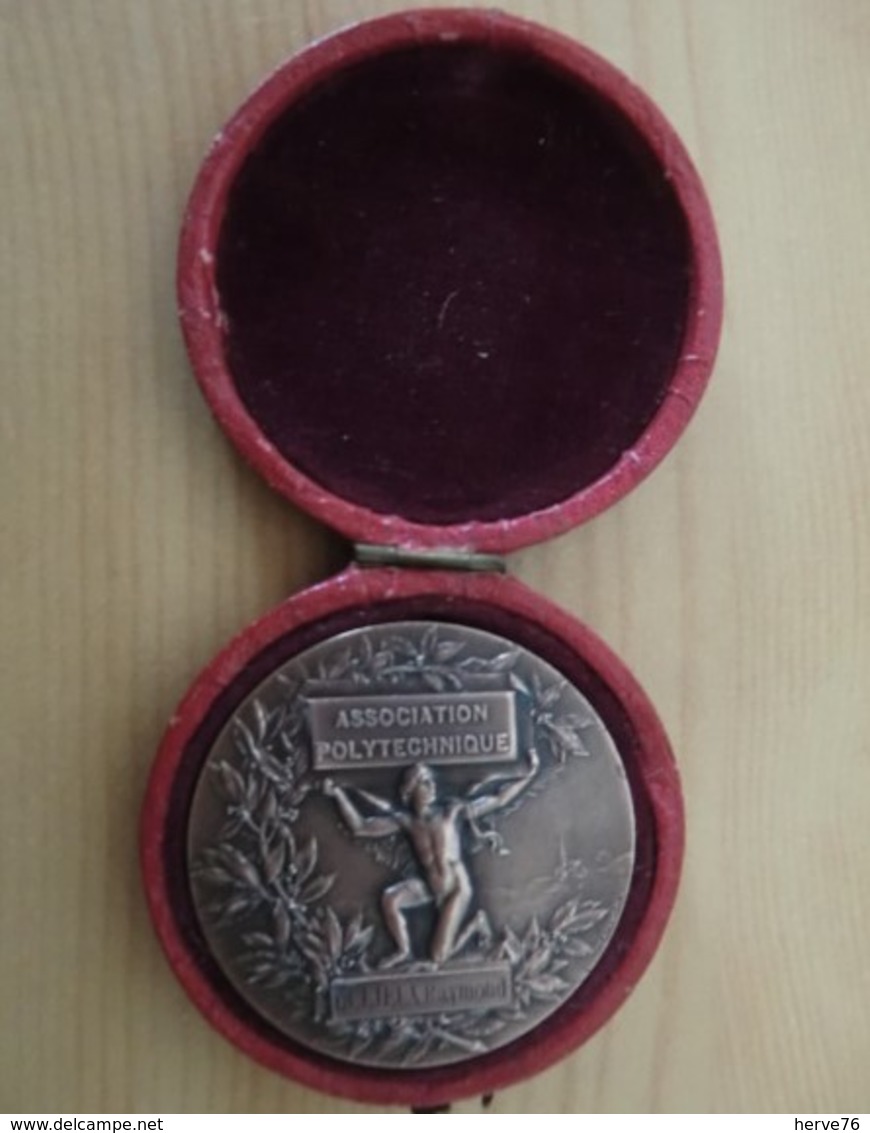 Médaille En Bronze (écrin) - 1913 - Association Polytechnique - 1er Prix De Littérature Française - Autres & Non Classés