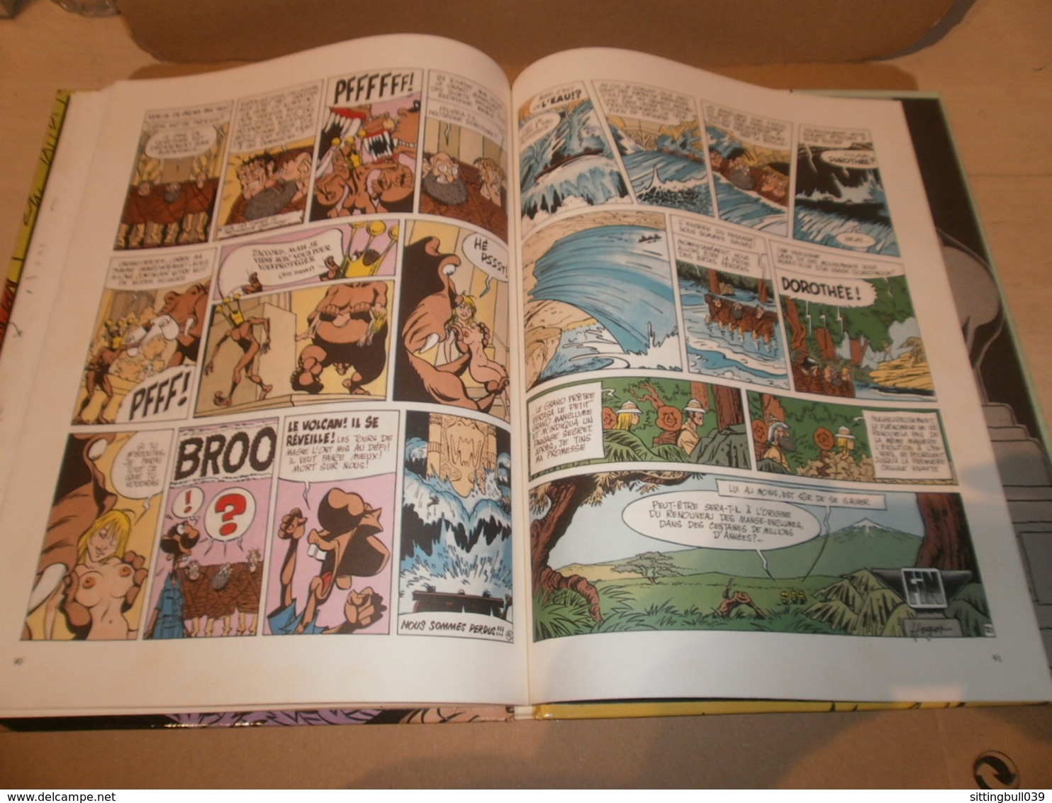 HUGOT. Les Expéditions du Professeur ARMSTRONG T1. Edition Originale 1985 avec dédicace. Ed. DARGAUD