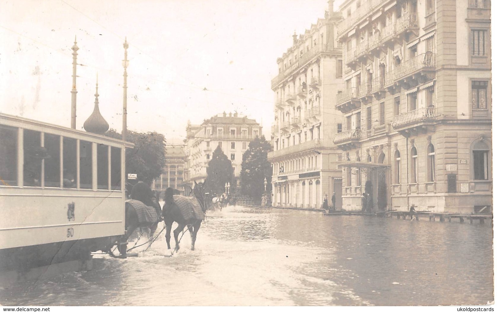 CPA  Suisse, LUCERNE / LUZERN, Flooded Street , Inondation - Carte Photo - Tram 1910 - Lucerne