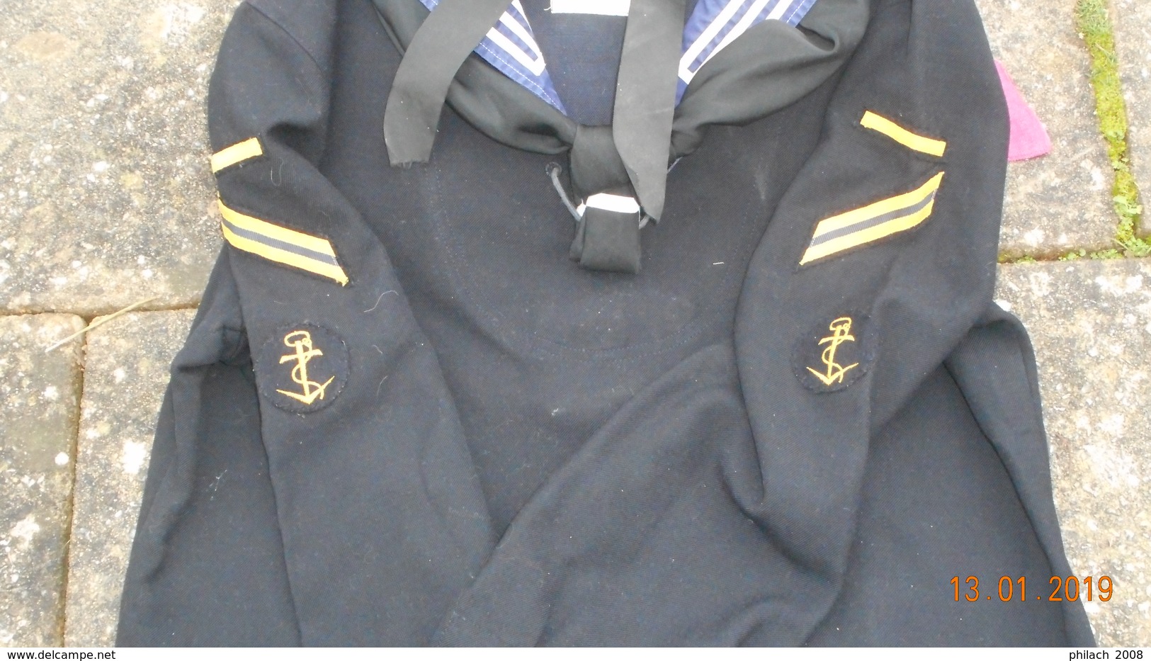 Uniforme De Marine Allemande Avec Insignes Et Bachi - Divise