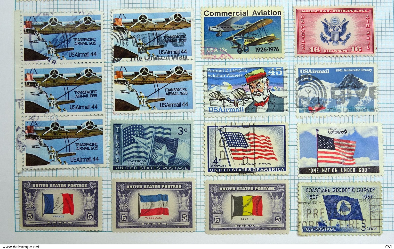 USA Mid Period To Modern, Air Mail, Christmas Stamps, Etc On Pages. - Collections