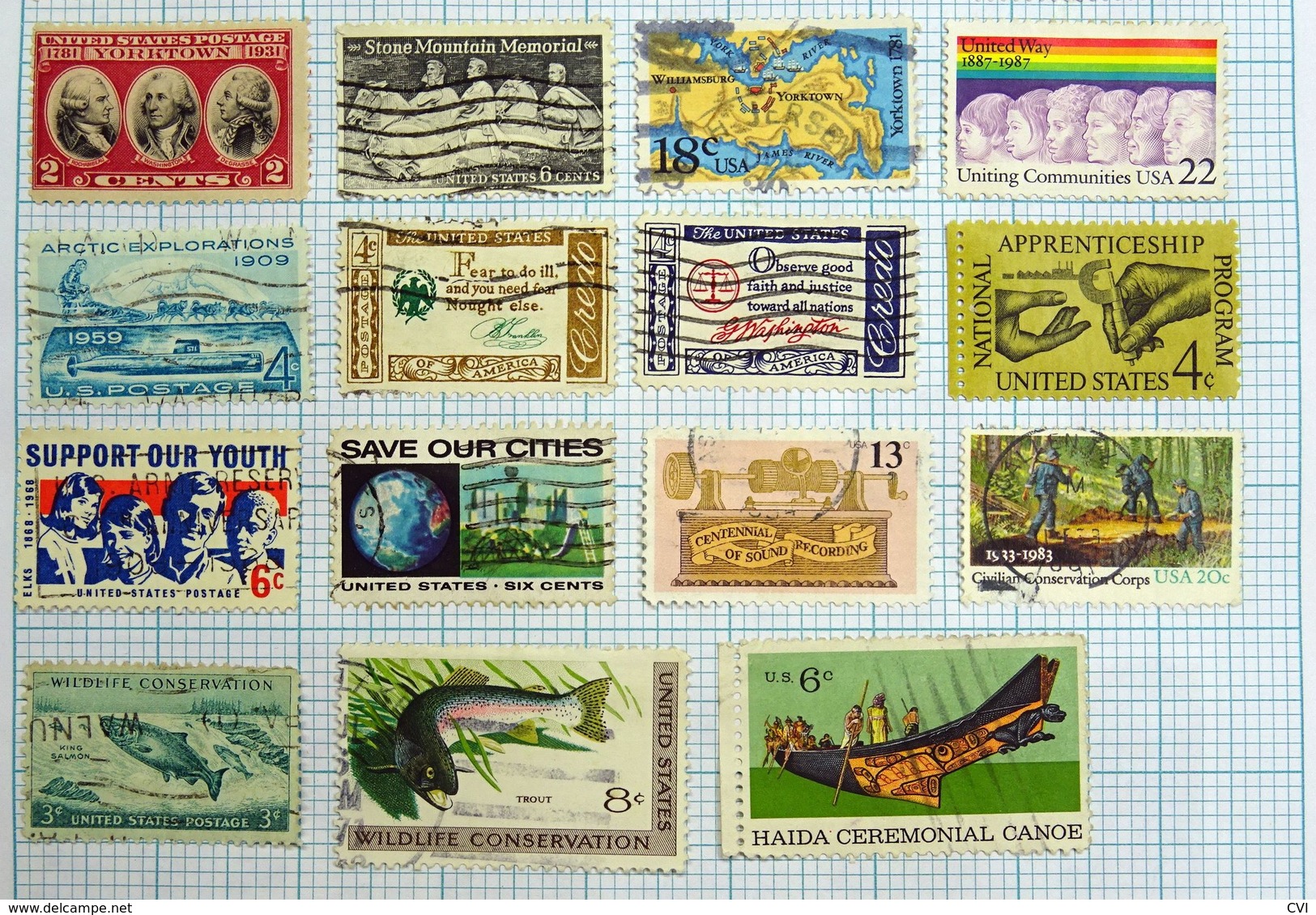 USA Mid Period To Modern, Air Mail, Christmas Stamps, Etc On Pages. - Collections