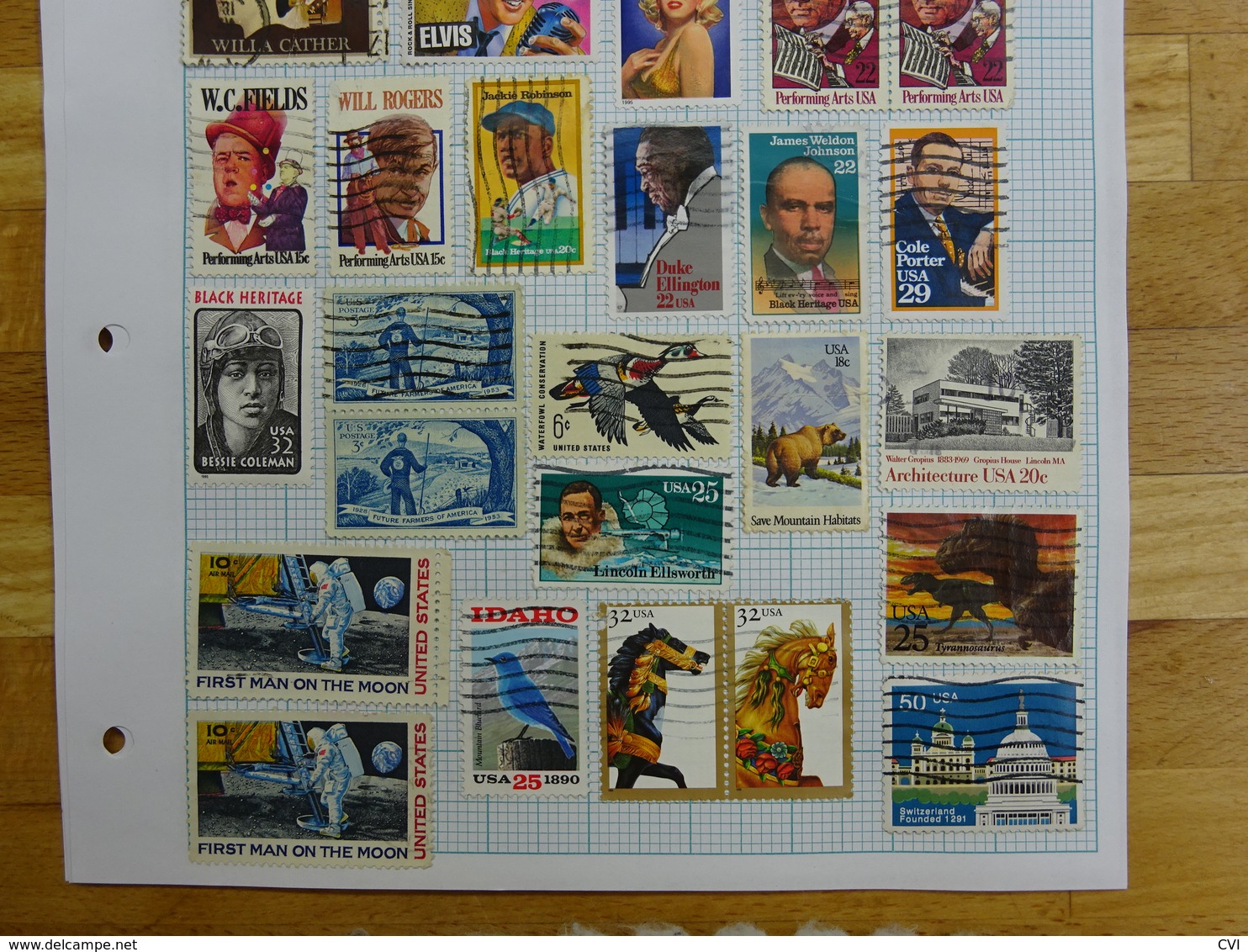 USA Mid Period to Modern, Air Mail, Christmas Stamps, etc on Pages.